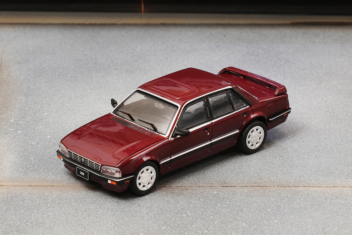 Shadow 1:64 505 Red Gray