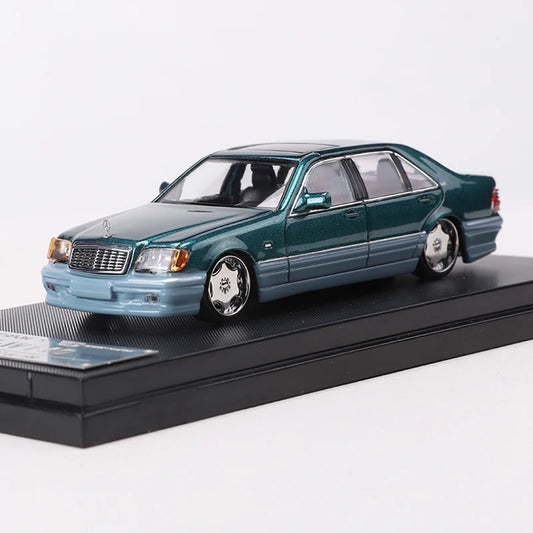 STREET WEAPON 1:64 W140 Die-cast
